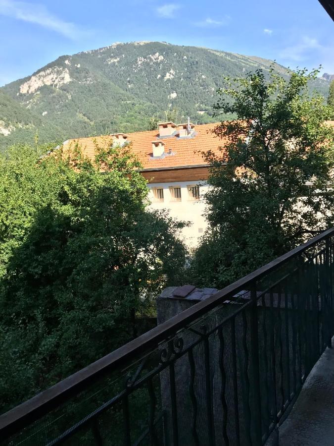 Appartement 3 Pieces Lumineux Au Coeur Du Village Saint-Martin-Vesubie Luaran gambar